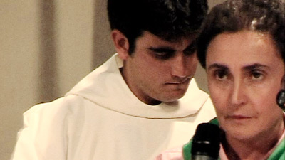 World Youth Day 2005: Carmen Argüelles giving testemony of her miracle cure